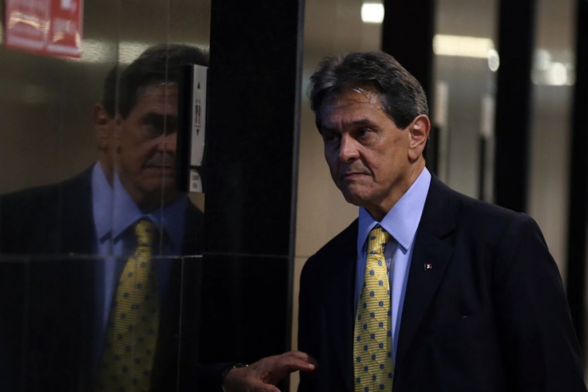 Roberto Jefferson diz que leu “maldição sobre os ímpios e perversos” da Bíblia em vídeo contra Moraes 