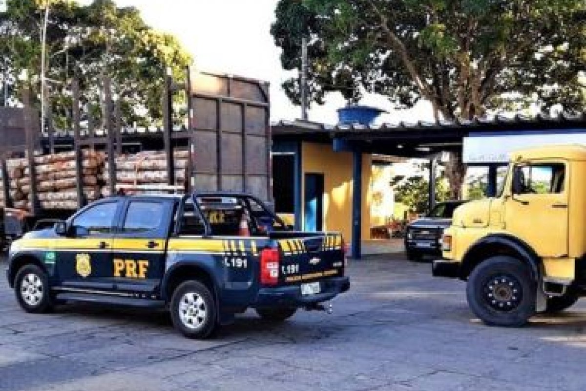 PRF barra 10 mil toneladas de excesso de peso em estradas federais