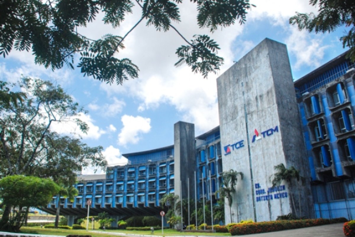 TCE condena prefeitura a devolver R$ 8 mil 