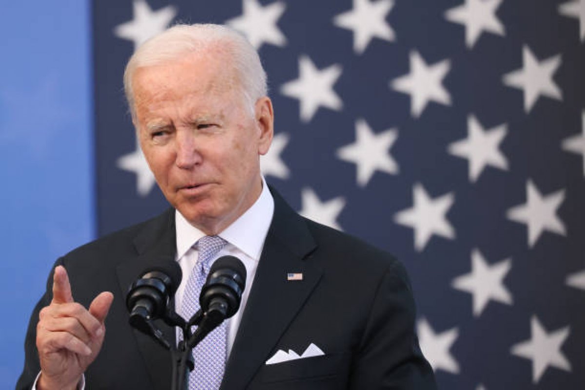 Biden adia publicação de arquivos sobre assassinato de John F. Kennedy