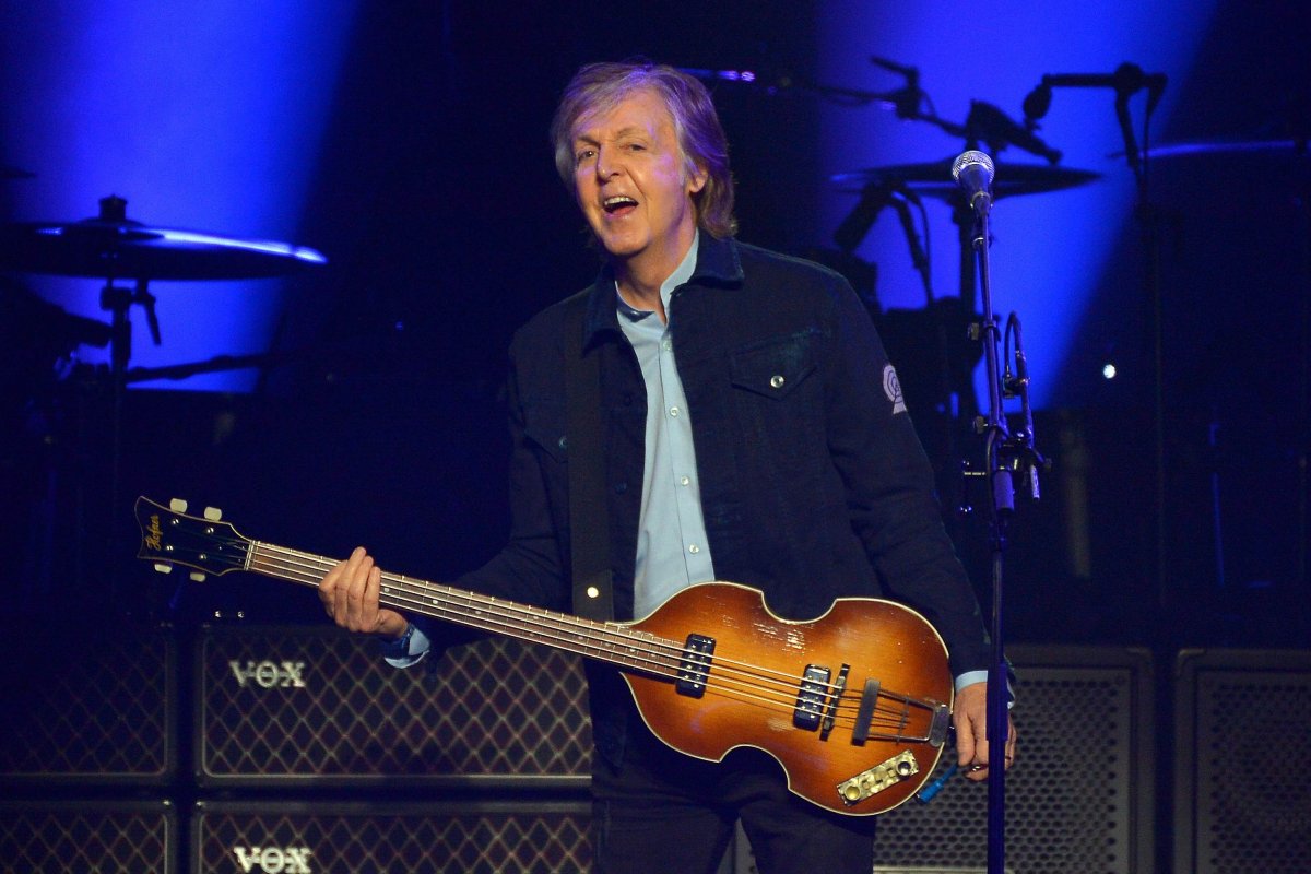 Paul McCartney vai deixar de interagir com fãs por meio de autógrafos e selfies 