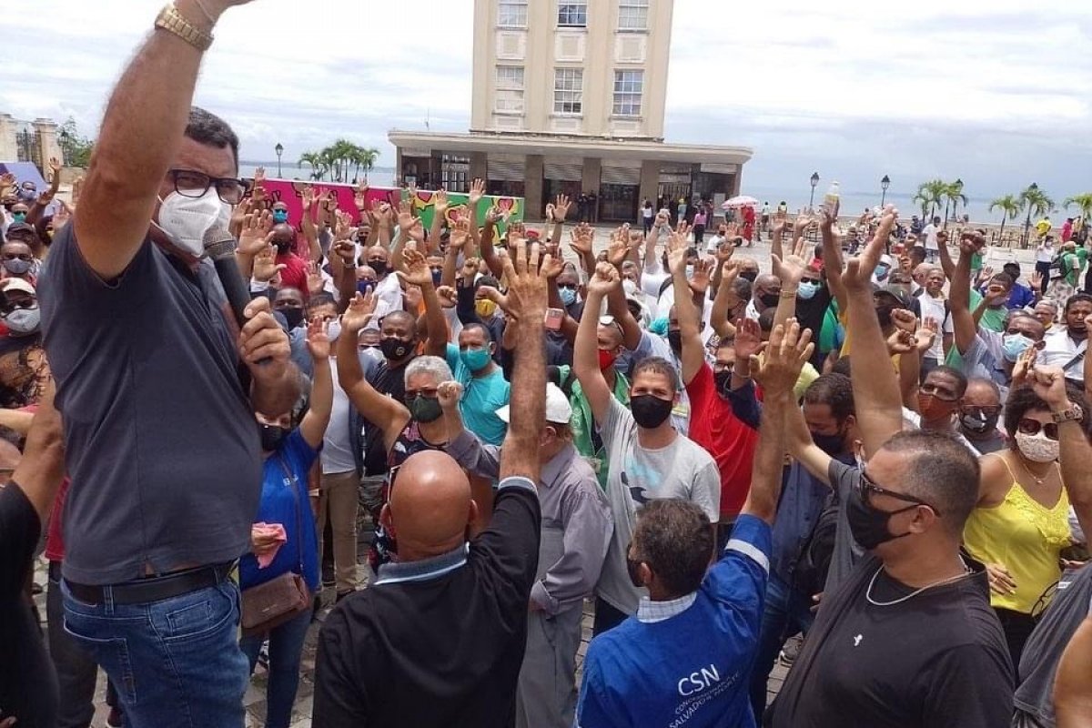 Rodoviários realizam manifestação nesta terça-feira (26), em Salvador