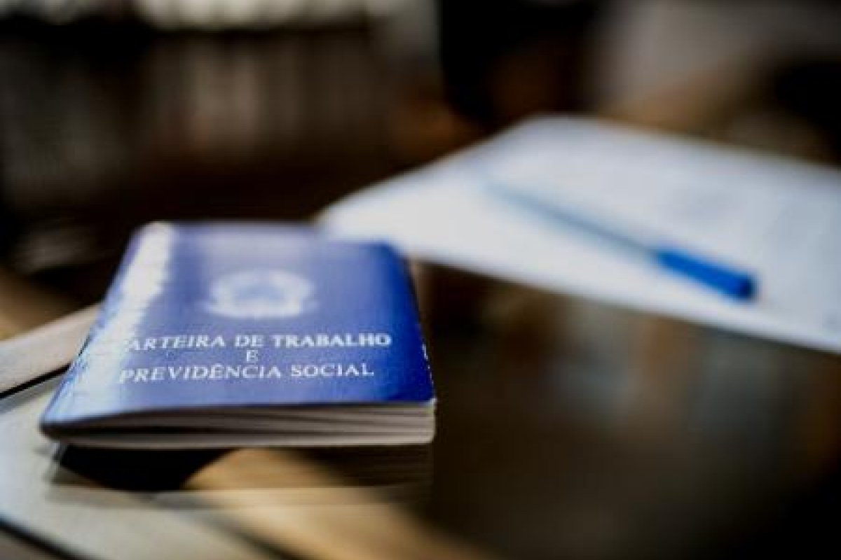 Brasil cria 313,9 mil vagas formais de trabalho em setembro