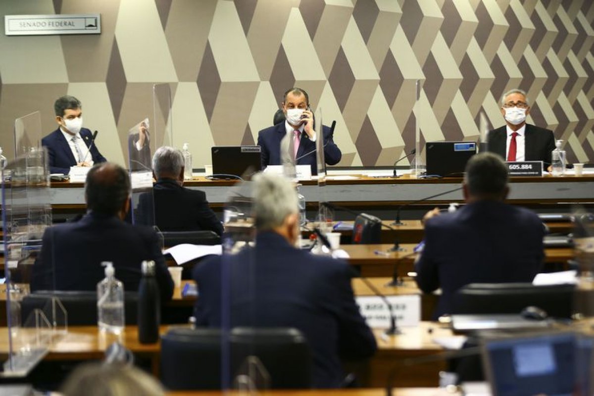 Relatório final da CPI da Covid apresenta 81 pedidos de indiciamento