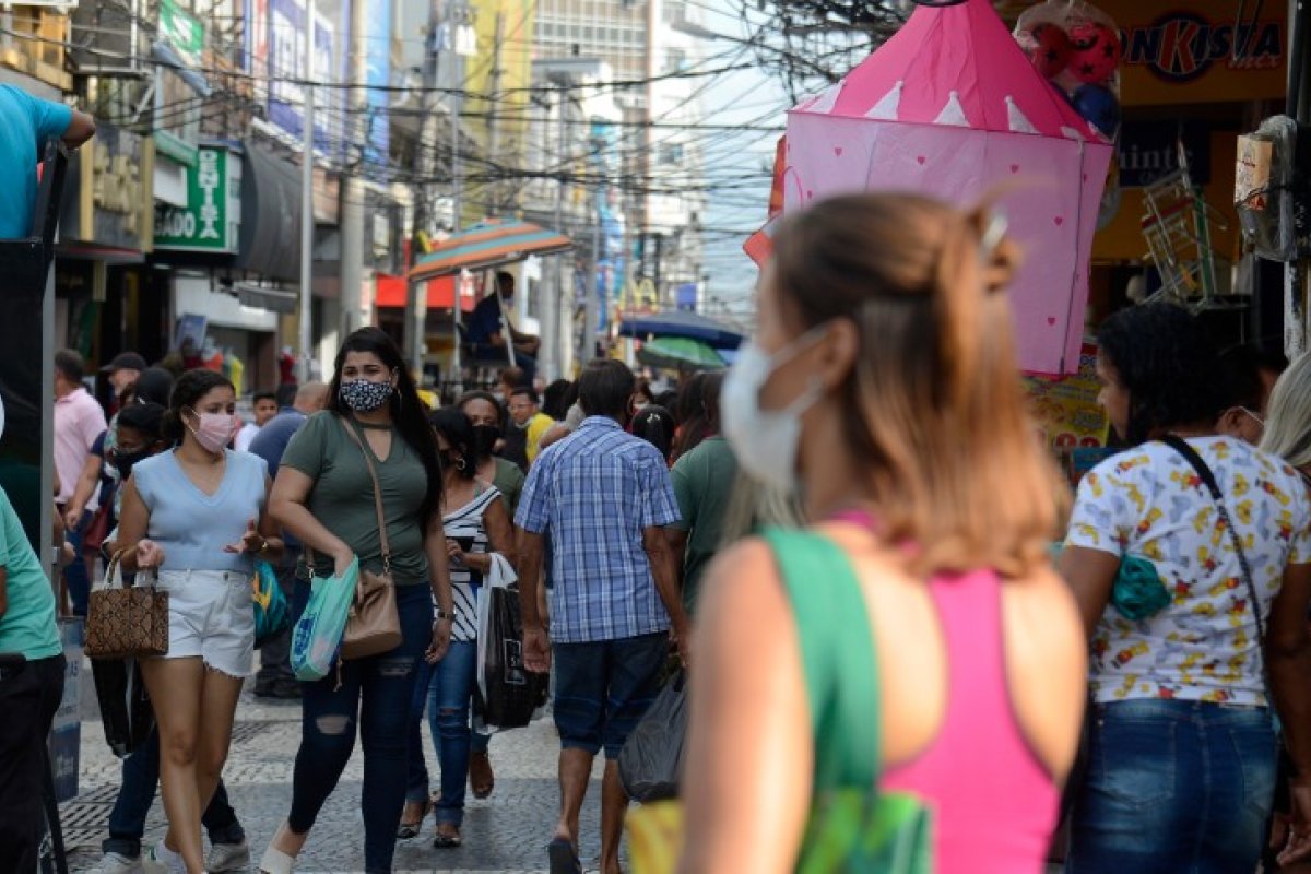 Alerj aprova  flexibilização do uso de máscara no Rio de Janeiro