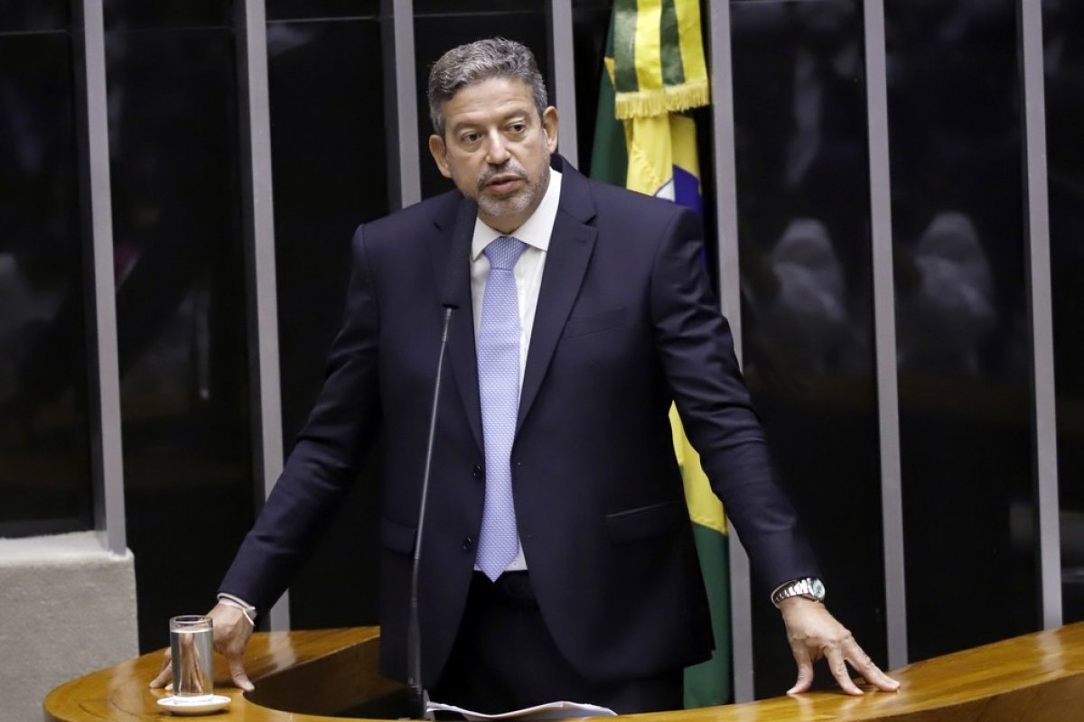 Lira critica indiciamentos de relatório da CPI e cita que restrição é similar à "regimes totalitários"