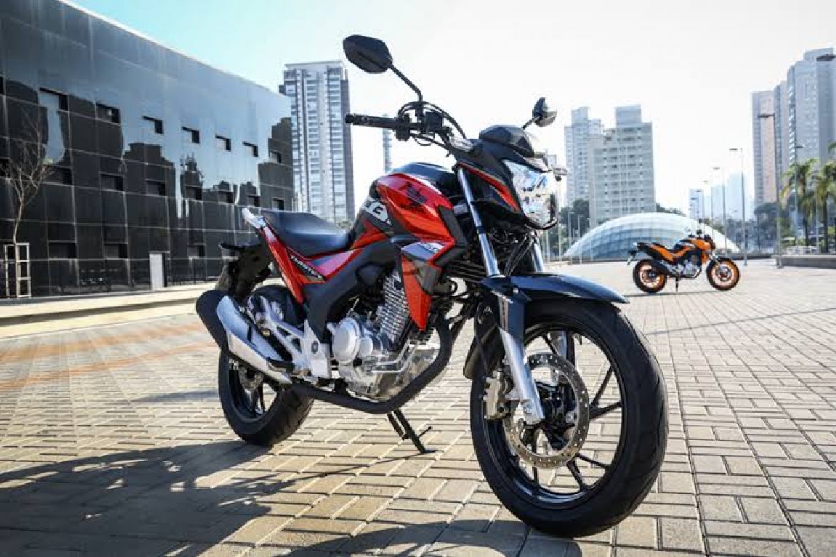 CB 250F Twister chega à linha 2020 com poucas mudanças 