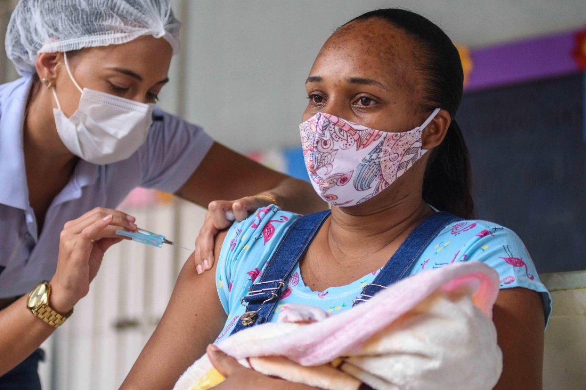 Covid-19: Bahia já vacinou quase 84% da população contra Covid-19 com pelo menos uma dose