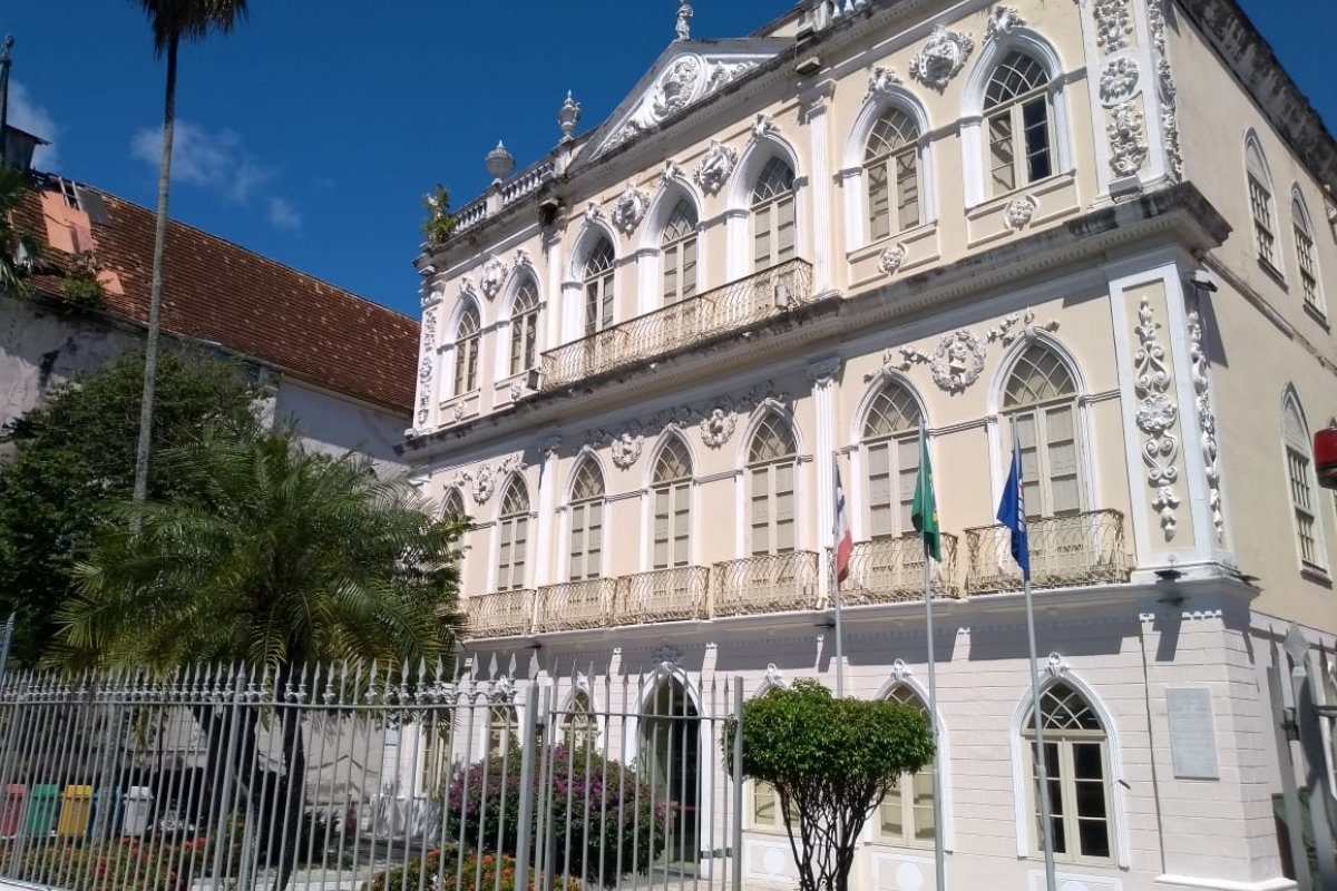 Após não cumprimento do prazo, vereadores vão ao MP debater TAC dos ônibus 