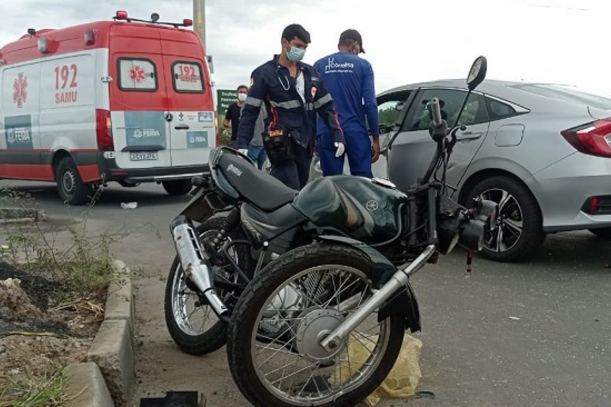 Acidente em Feira de Santana deixa três pessoas feridas 