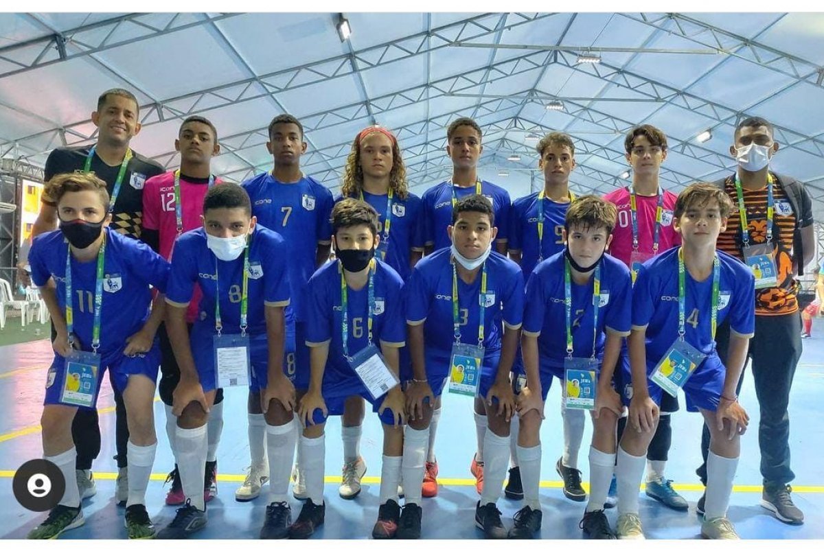 Futsal do Colégio Integral conquista medalhas de bronze e prata no JEBs 2021