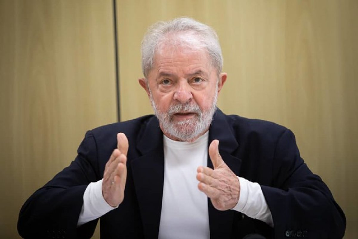 Lula terá que pagar quase 5 milhões em multa para cumprir regime semi-aberto