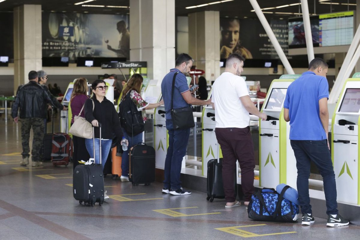 Cade instaura representação para investigar preços de passagens aéreas