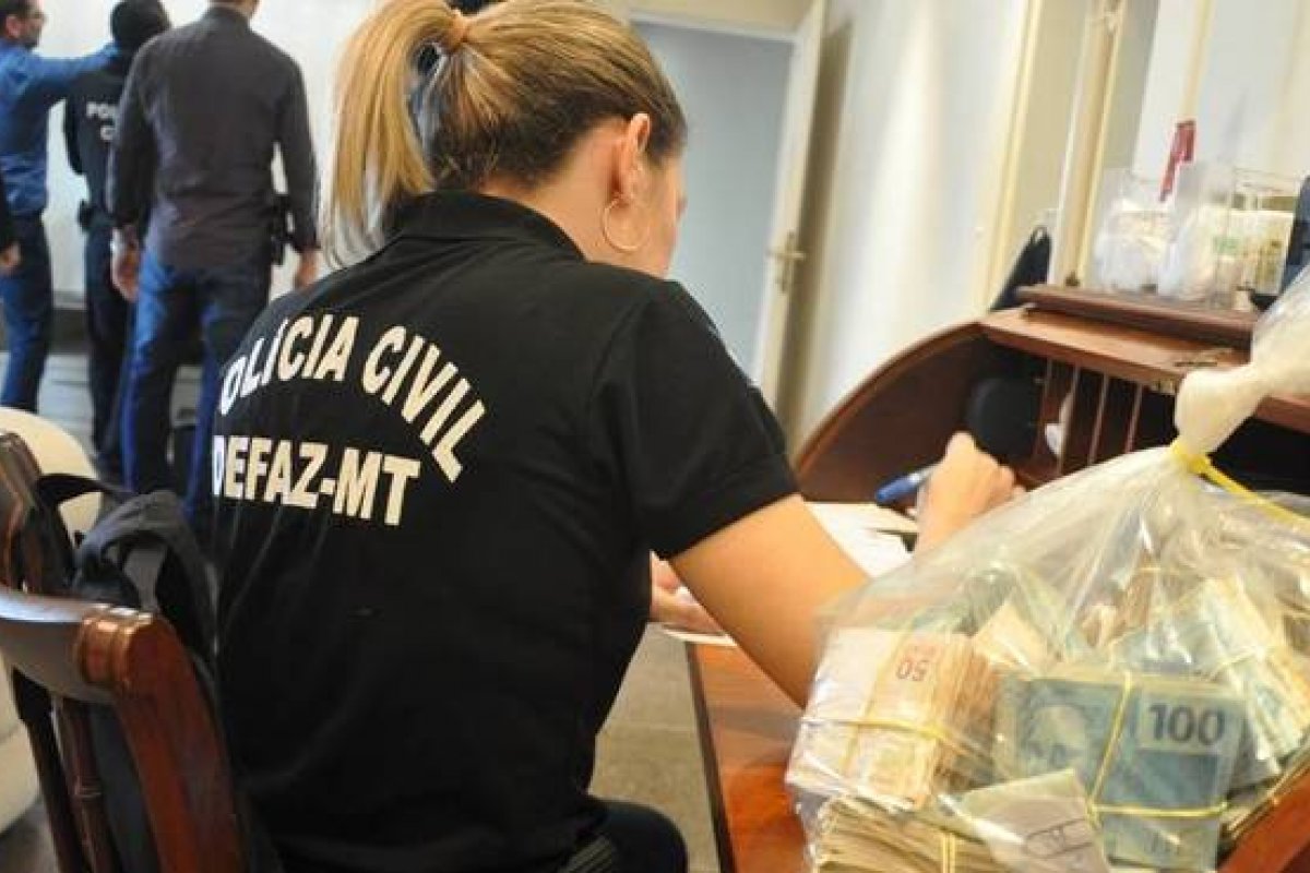 Ministério da Justiça leiloa bens de mais de R$ 76 mi de ex-bicheiro nesta terça-feira (9)