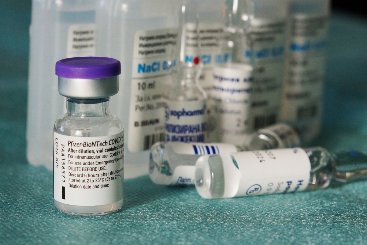 Auditor de ensaios clínicos denuncia problemas de integridade de dados nos testes da vacina da Pfizer contra a Covid-19
