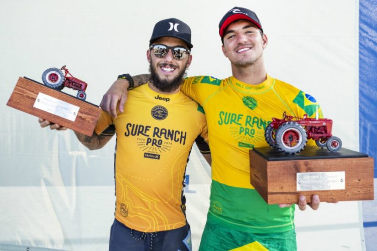 Medina e Filipinho seguem na disputa do título do Mundial de Surfe