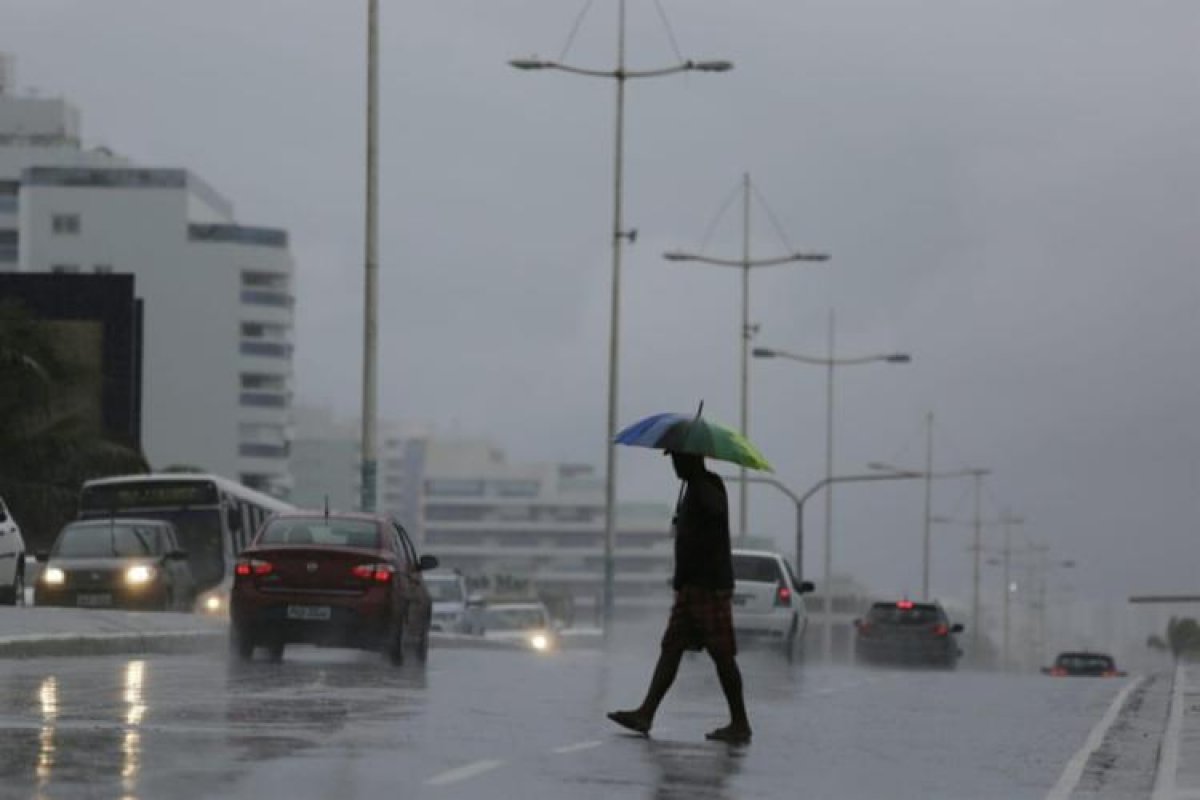Codesal alerta para risco de alagamentos nas próximas 36 horas em Salvador