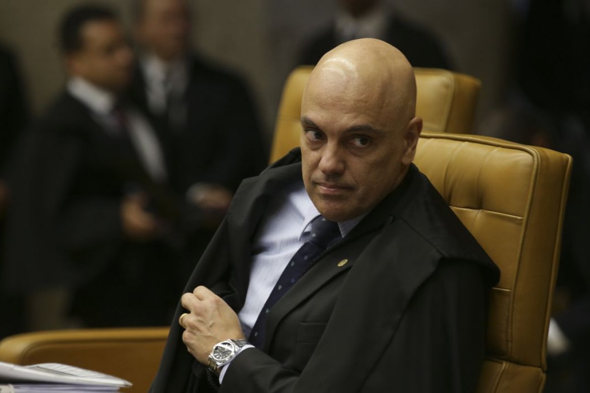 Alexandre de Moraes revoga prisão de mulher acusada de roubar água