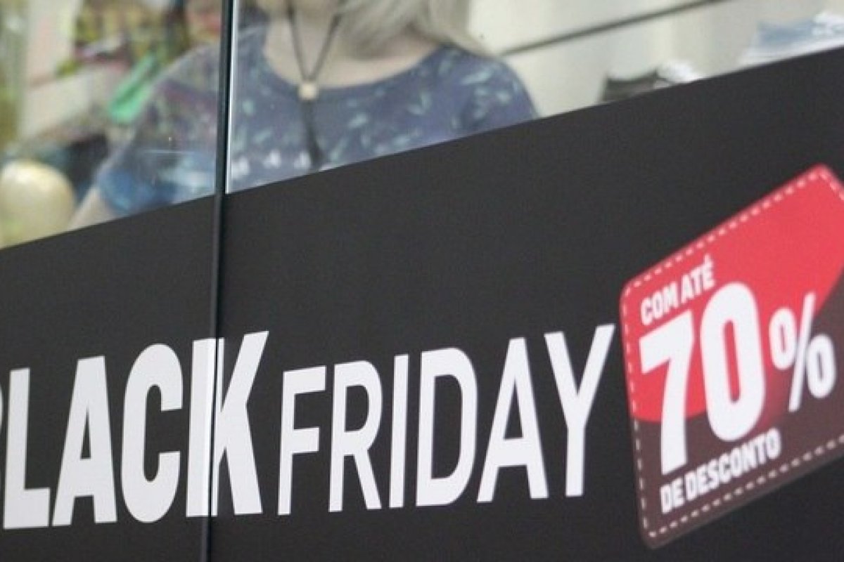 Em pesquisa, 53% não pretendem comprar na Black Friday por desconfiança, inflação e falta de dinheiro 