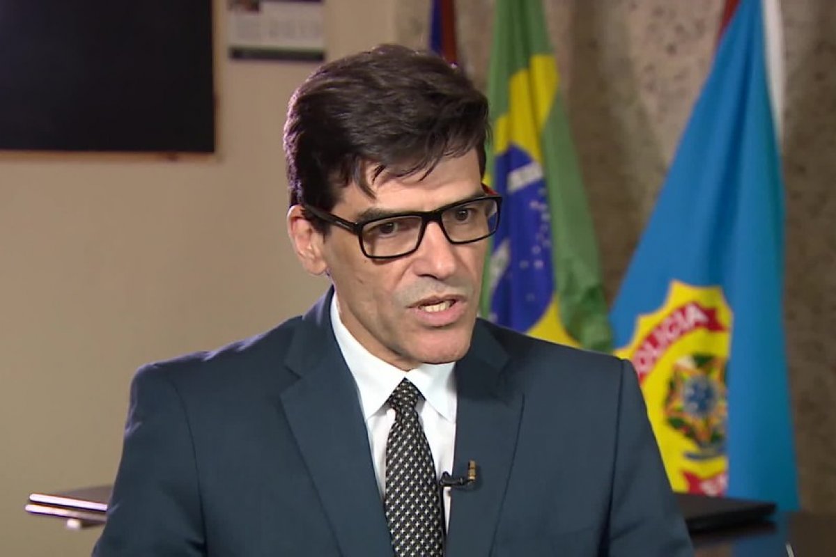 Ex-superintendente no Amazonas pede à Corregedoria investigação contra diretor-geral da PF por omissão de cargo no currículo