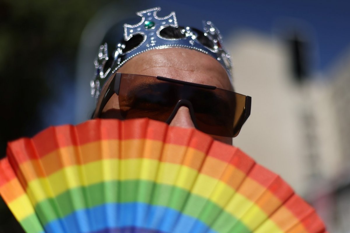Câmara do Chile aprova casamento homoafetivo e projeto retorna ao Senado