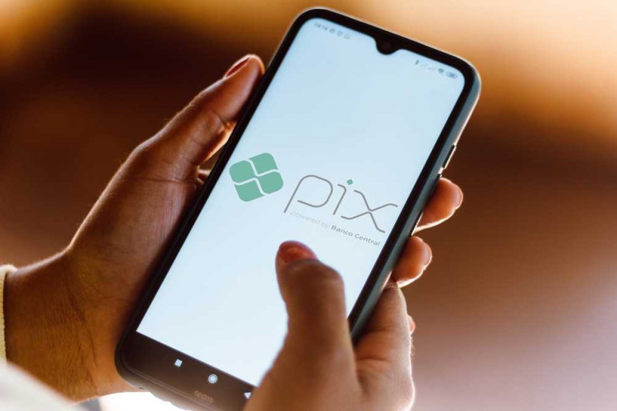 Estudo aponta que oito a cada dez brasileiros se dizem seguros para fazer PIX