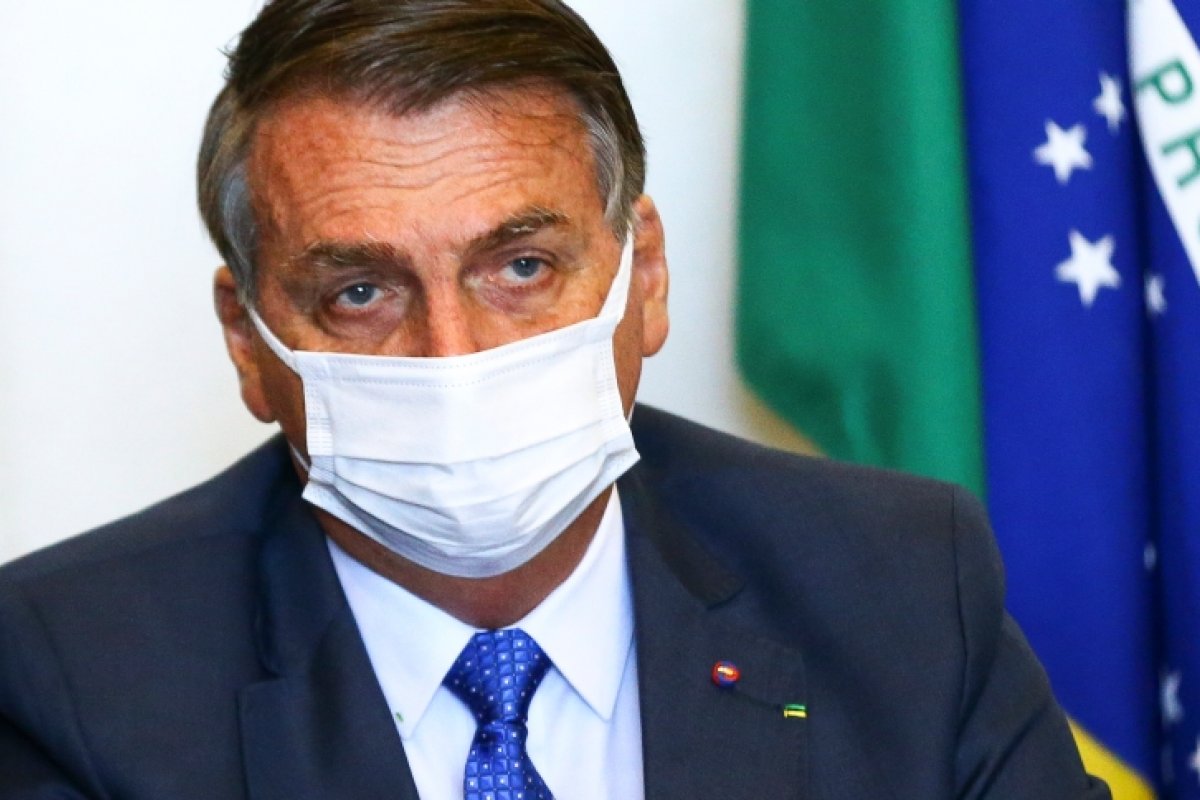 Bolsonaro diz que casamento com PL vai gerar muitos filhos