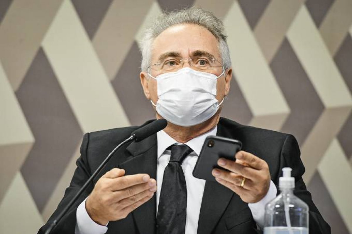 ‘Fraudou a história’, diz Renan Calheiros sobre livro de Moro 