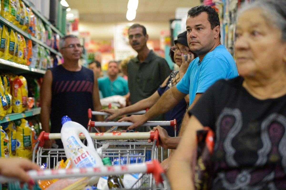 Valor da cesta básica registra queda em 16 capitais no mês de setembro