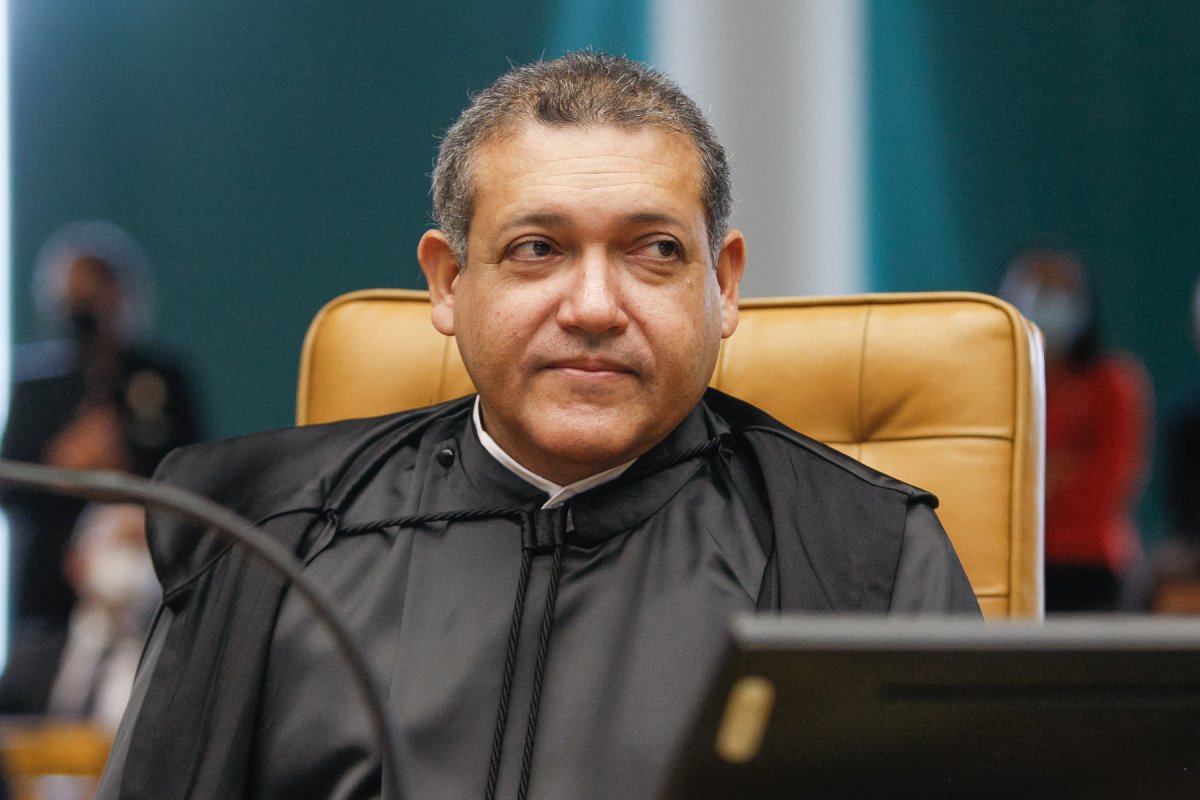 Nunes Marques suspende julgamento sobre investigação da PF de vazamentos da CPI 