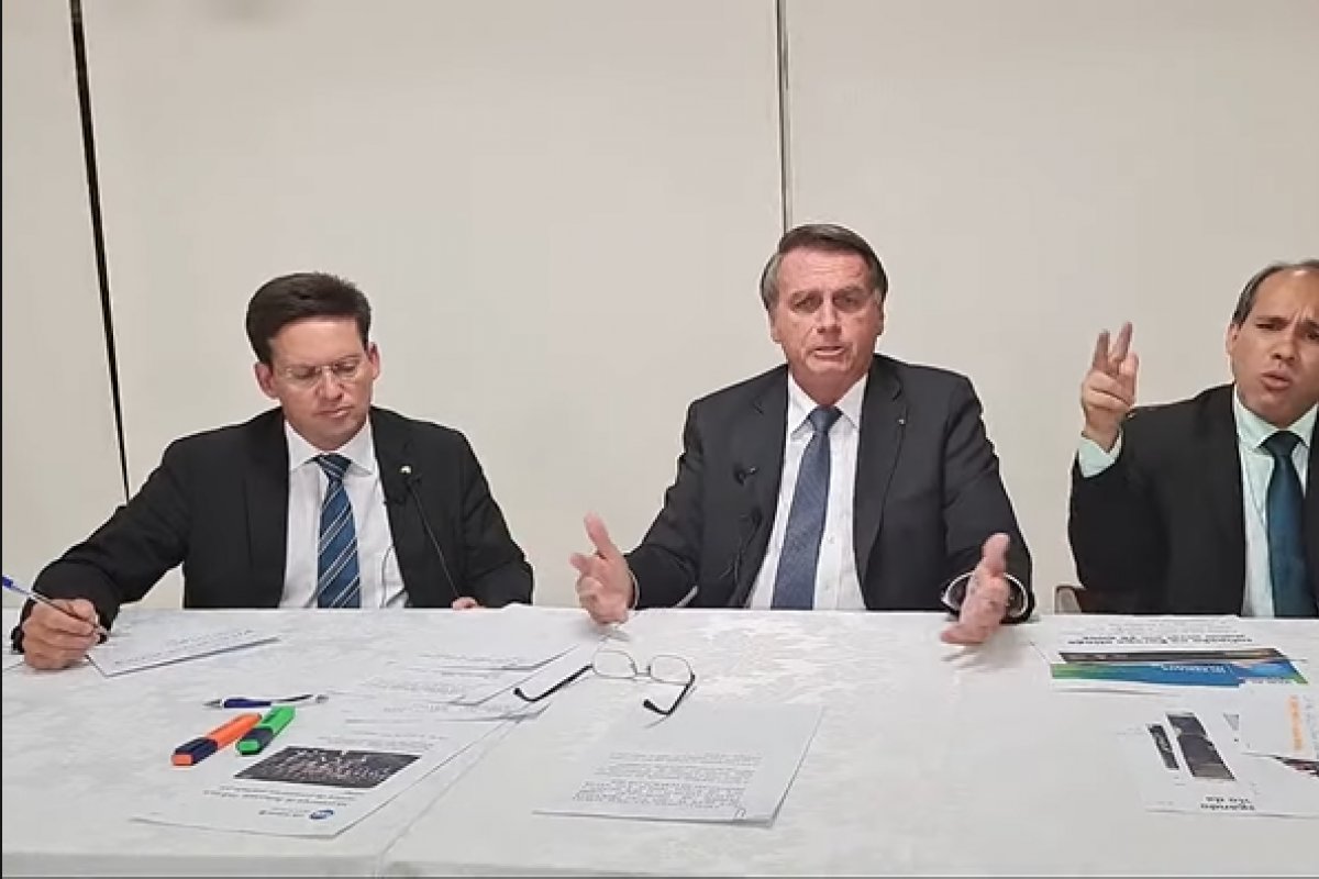 "Mentiroso deslavado", afirma Bolsonaro sobre Moro