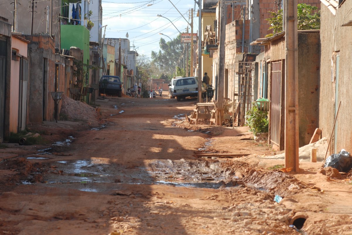 Número de pessoas abaixo da linha de pobreza na Bahia foi a menor em nove anos em 2020