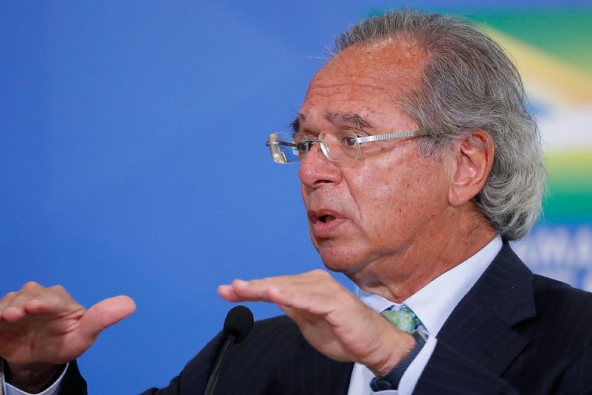 'Estão querendo destruir uma dinâmica de crescimento', diz Guedes ao criticar estimativas negativas 