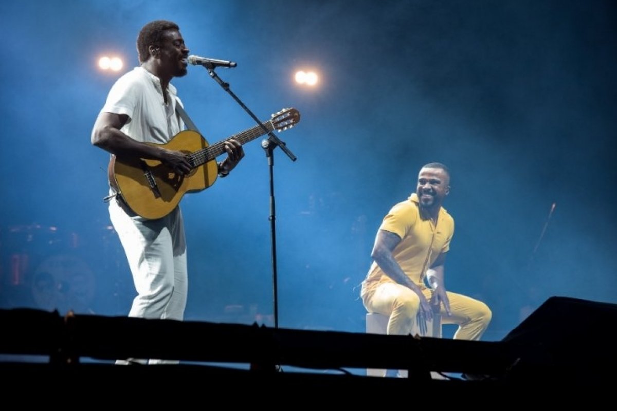 Seu Jorge e Alexandre Pires estreiam tour para 19 mil pessoas no Allianz Parque em São Paulo! 