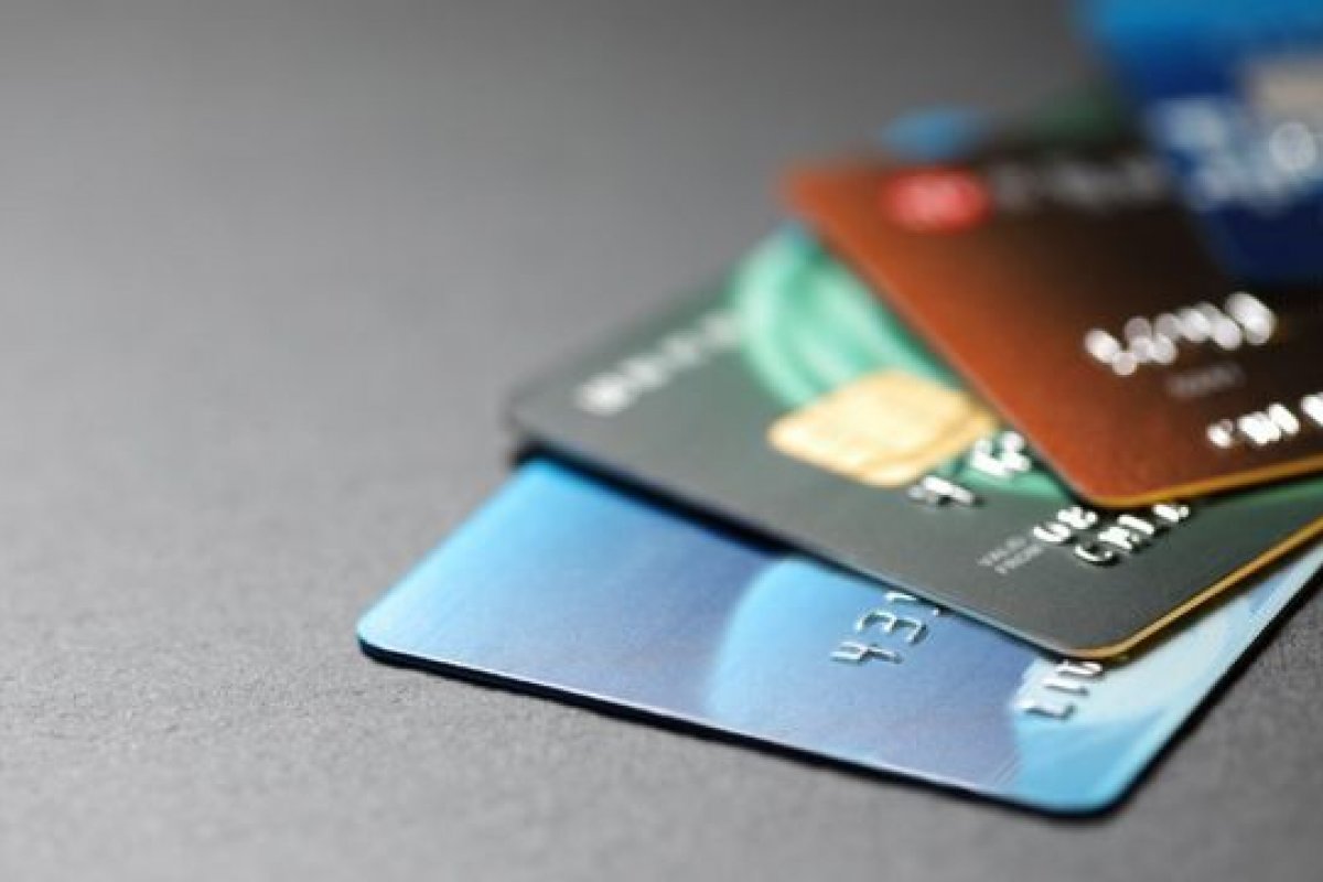 Pandemia: crédito rotativo do cartão bate recorde em outubro