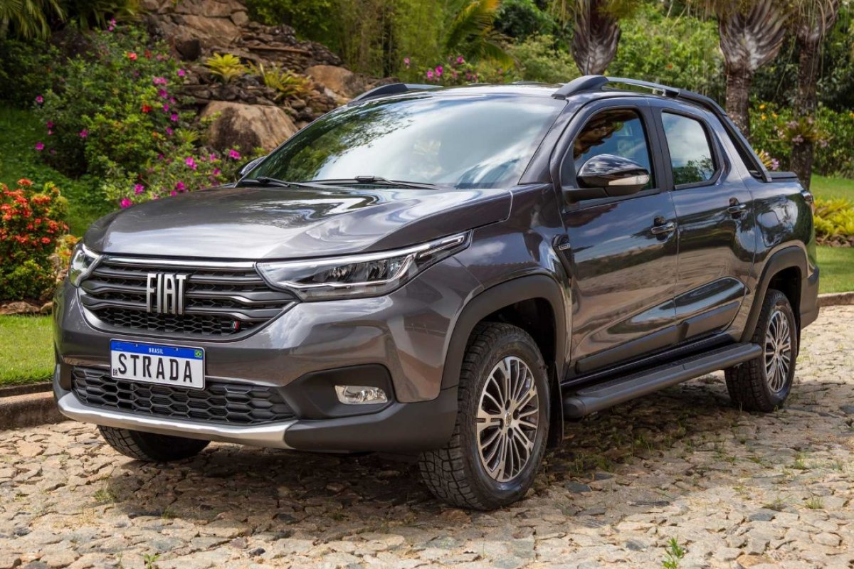 Fiat Strada ganha opção de câmbio automático a partir de R$ 111 mil 