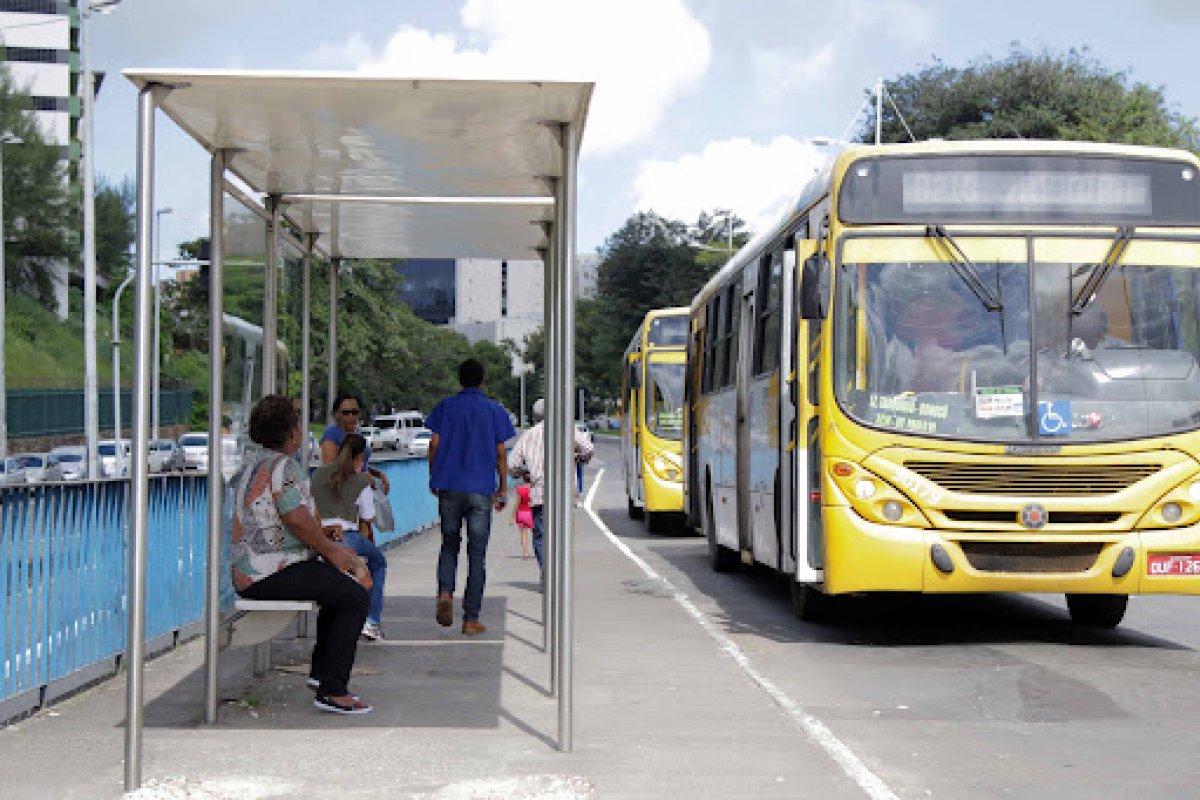 Mulheres poderão solicitar desembarque fora dos pontos no transporte público em Salvador