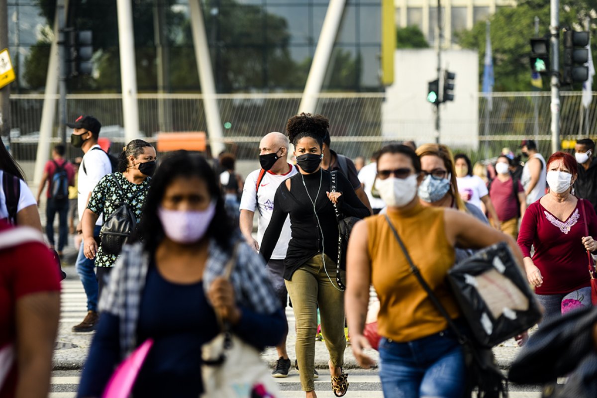 Prefeitura recomenda uso de máscara para conter disseminação da gripe em Salvador 