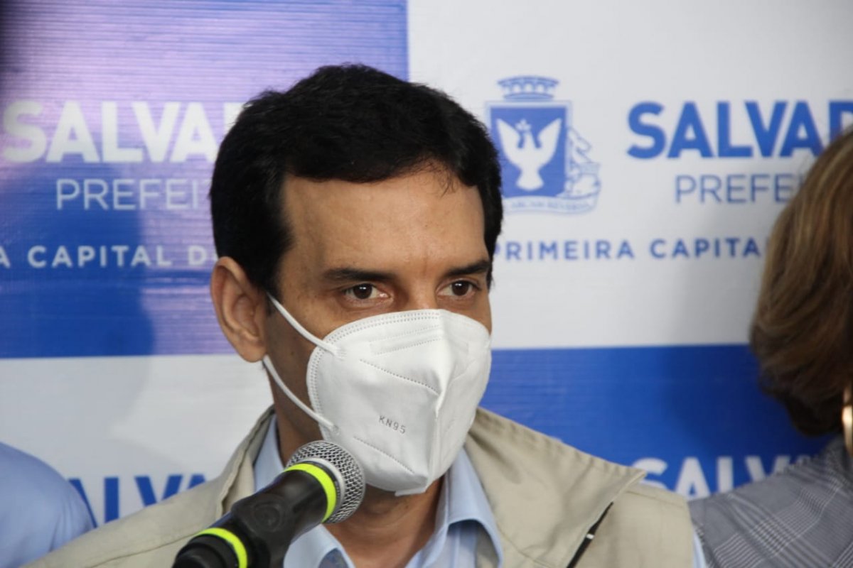 Leo Prates chama atenção para surto da dengue no bairro de Itapuã, em Salvador