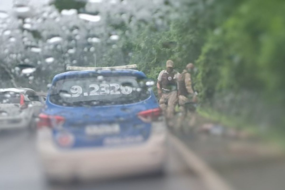 Corpo de homem é encontrado na Av. Luís Eduardo Magalhães, em Salvador