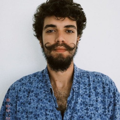 [Gustavo Assis ]