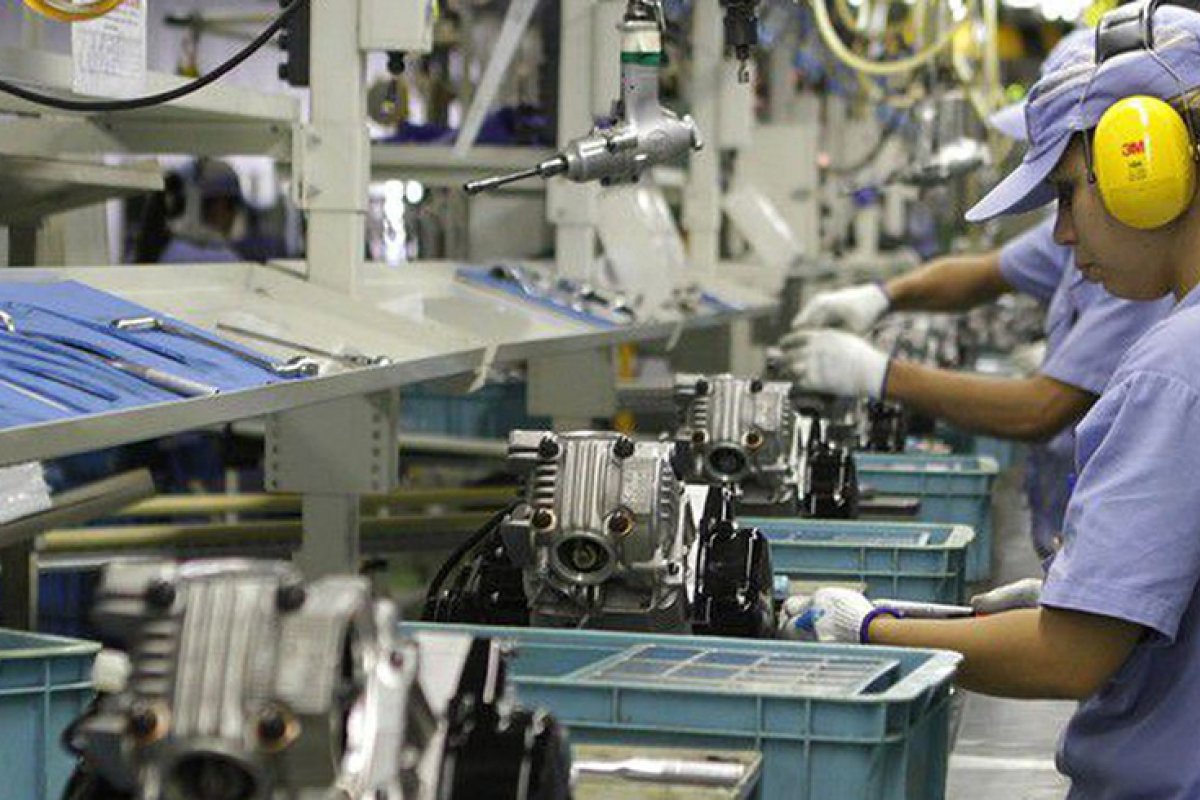 [Produção industrial baiana tem queda de 1,7% em novembro, aponta IBGE]