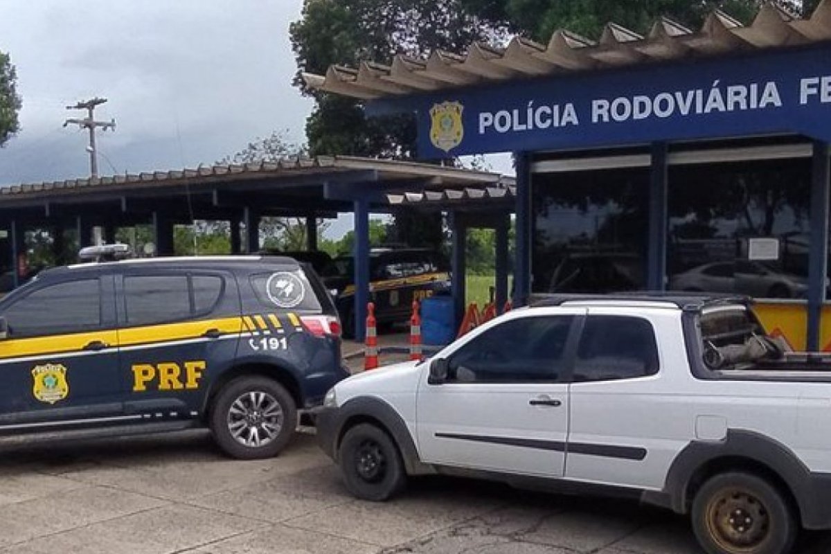 [Motorista de carro roubado no Espírito Santo é preso na Bahia]