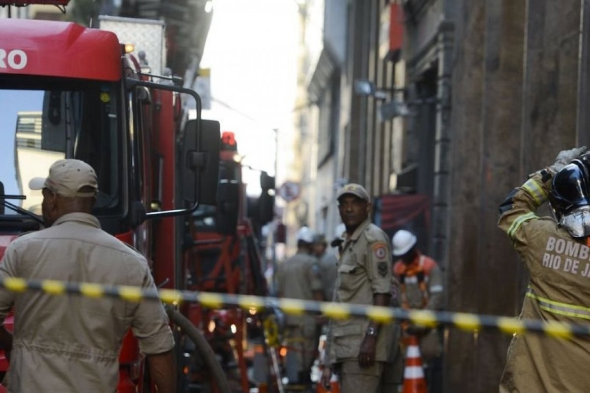[Defesa Civil interdita Whiskeria no Rio de Janeiro após incêndio]
