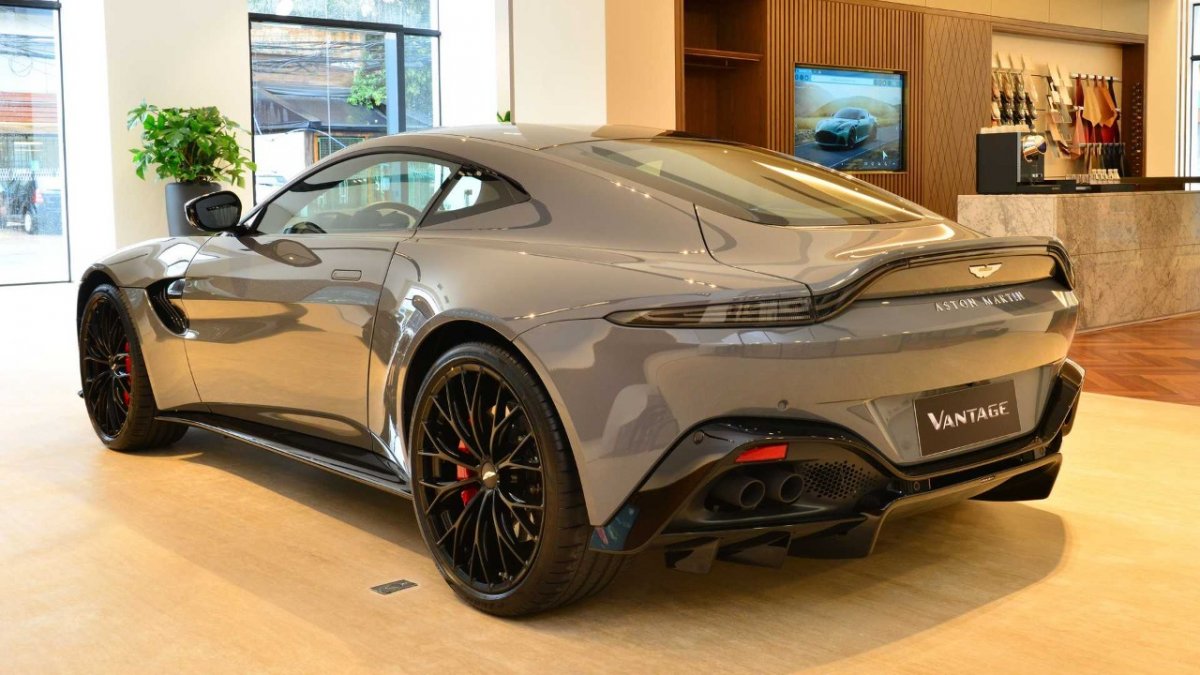 [Aston Martin abre concessionária em SP para vender esportivos de quase R$ 5 milhões ]