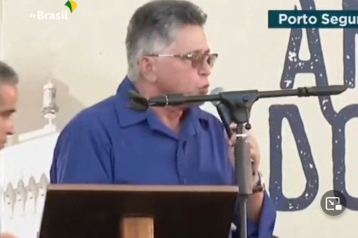 [Vídeo: Bolsonaro na Bahia - prefeito de Porto Seguro comemora indulto concedido a Daniel Silveira]