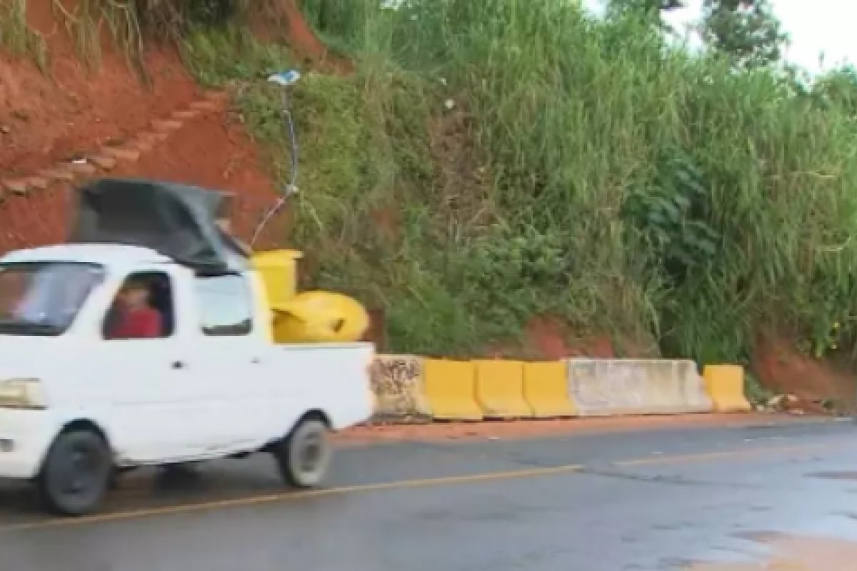 [Trânsito de veículos é liberado na Estrada Velha de Periperi, em Salvador]