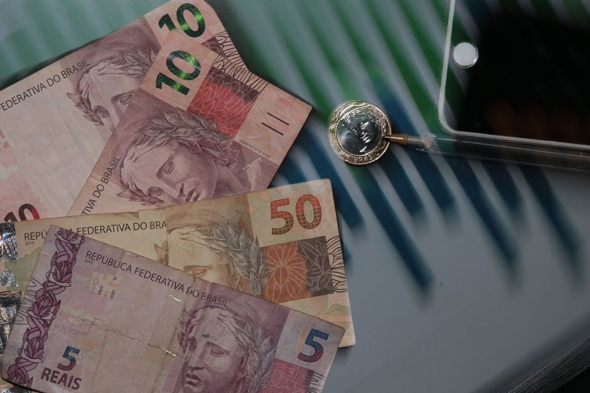 Produtos de maior faturamento da Zona Franca de Manaus ficam de fora da redução do imposto Produtos de maior faturamento da Zona Franca de Manaus ficam de fora da redução do imposto