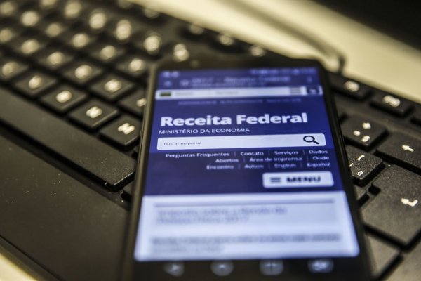 [Receita Federal faz alerta para tentativa de golpe na restituição do Imposto de Renda]