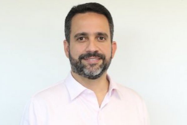 [Paulo Dantas é eleito governador de Alagoas com 21 votos em eleição indireta ]